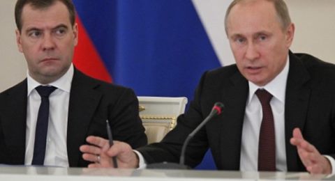 Российские регионы перевыполняют «майские указы» президента, хотя денег у них на это нет