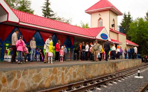 В ЦПКиО открылась детская железная дорога